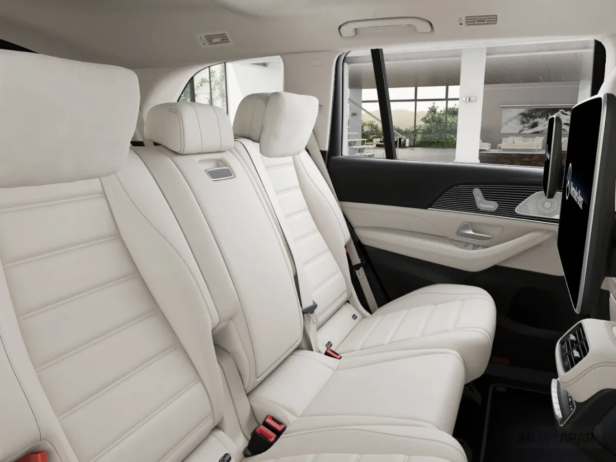 Superior Legroom G CLass